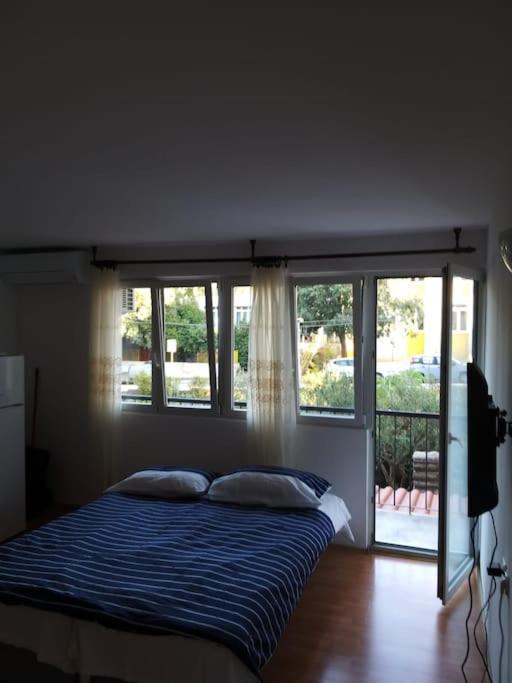 Nice Apartment On Quite Location Near City Center Сплит Екстериор снимка