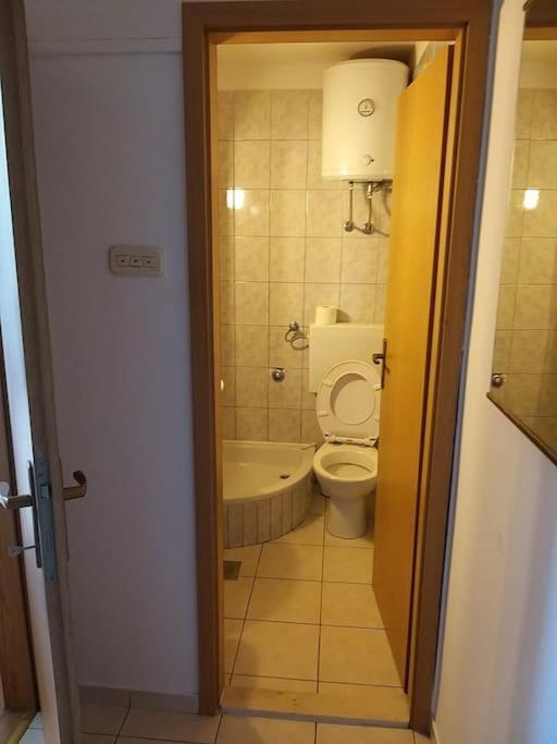 Nice Apartment On Quite Location Near City Center Сплит Екстериор снимка